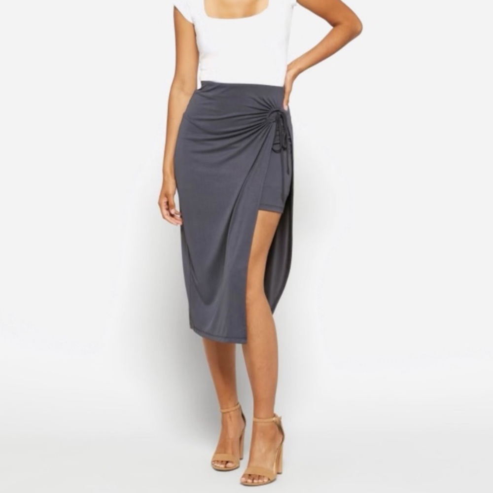 Heartloom Regan Midi Mini Side Split Knit Skirt in Colonial Blue - Size Large